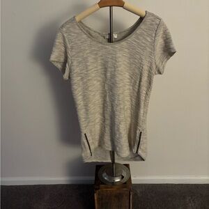 Kenar Gray Fitted Short Sleeve Tee